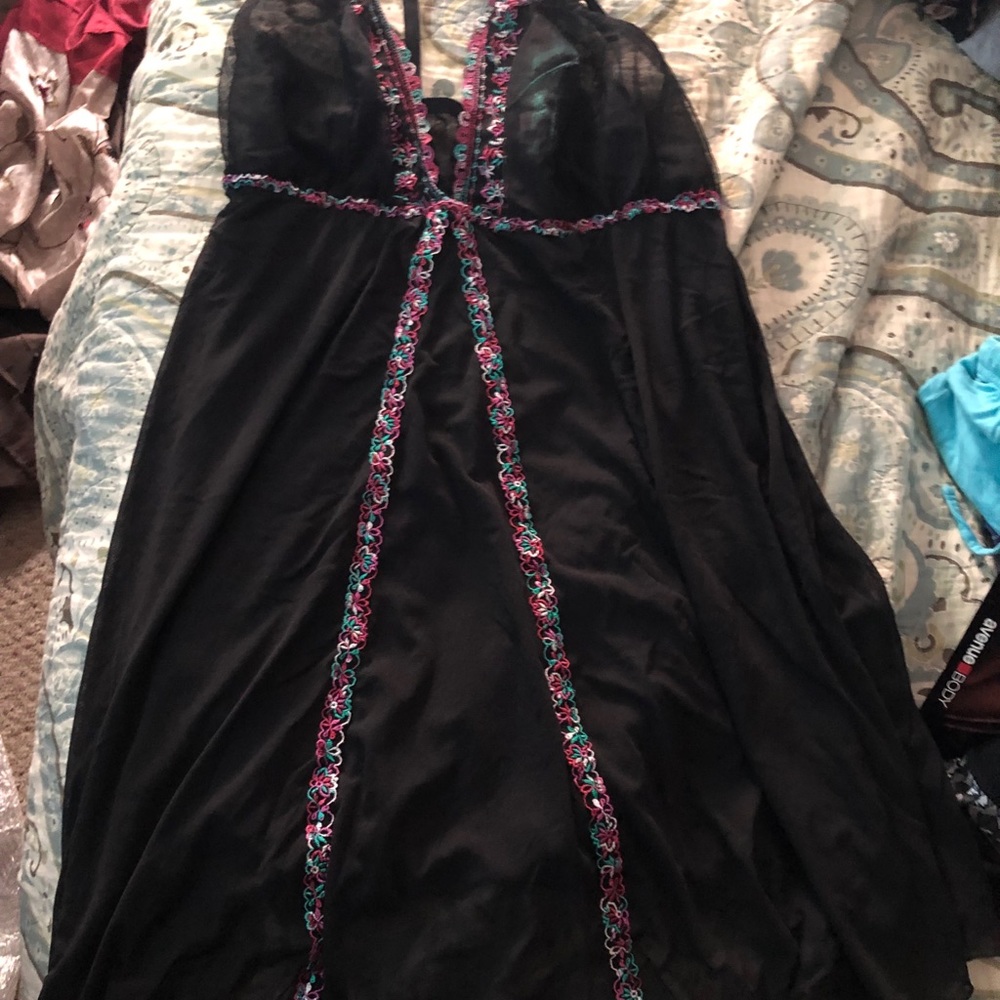 NWOT 26/28 Sheer black nightie from Cacique.